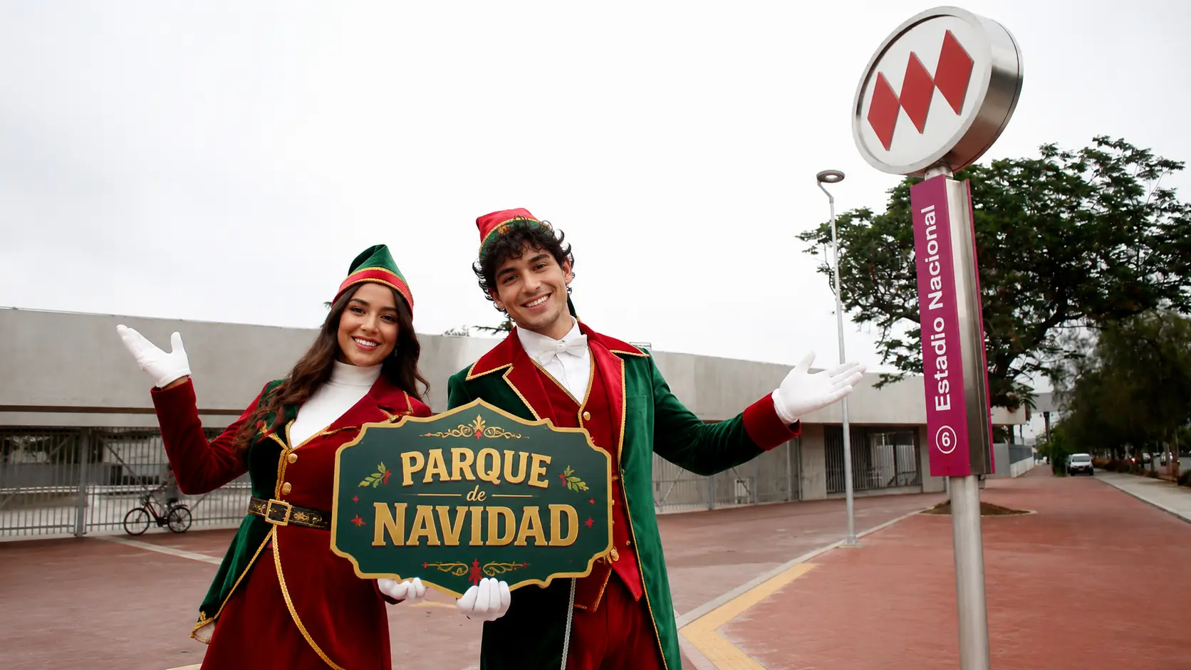 Bienvenida del Parque de Navidad en Metro Estadio Nacional